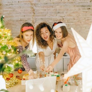 Ďakujeme, že ste si vybrali nás na nákup vianočných darčekov. 🤗🙏 Prajeme šťastné Vianoce. ❤️🌲🎁 #adarceky #slovensko...